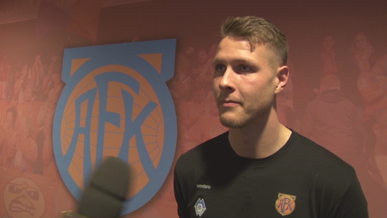 TANGOTV: FORVENTER HARD KAMP